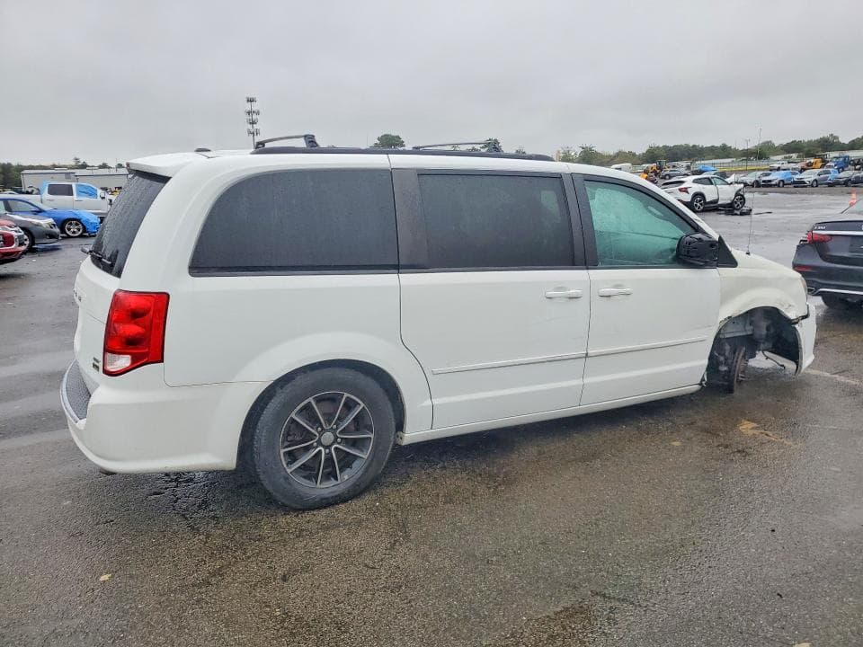 2017 DODGE GRAND CARAVAN GT 3