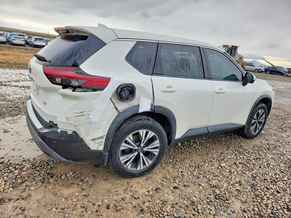 2021 NISSAN ROGUE SV 3