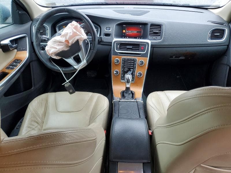2018 VOLVO S60 PLATINUM 8