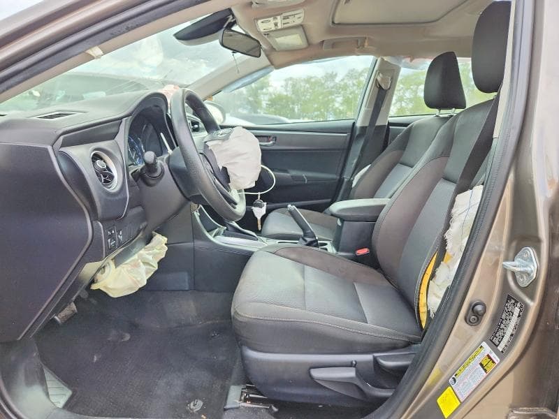 2017 TOYOTA COROLLA LE 7