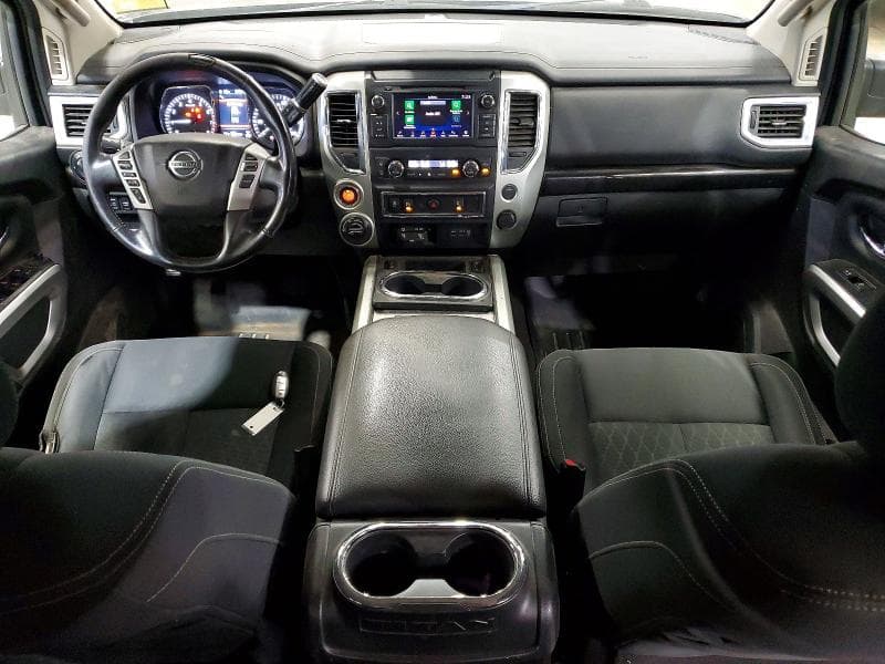 2019 NISSAN TITAN SV 8