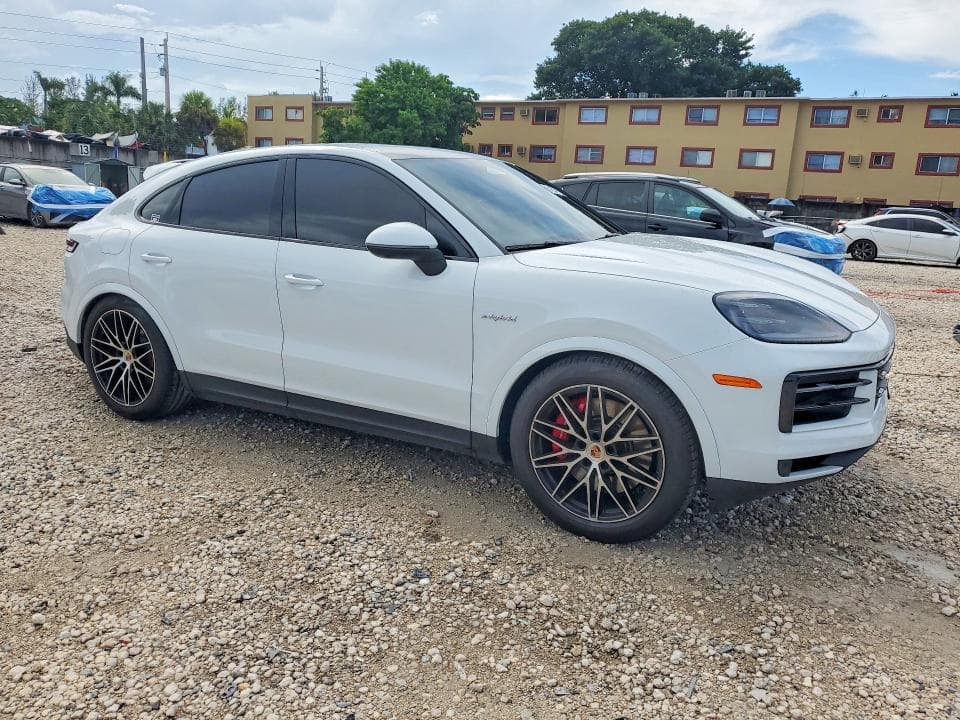 2026 PORSCHE CAYENNE SE HYBRID COUPE 4