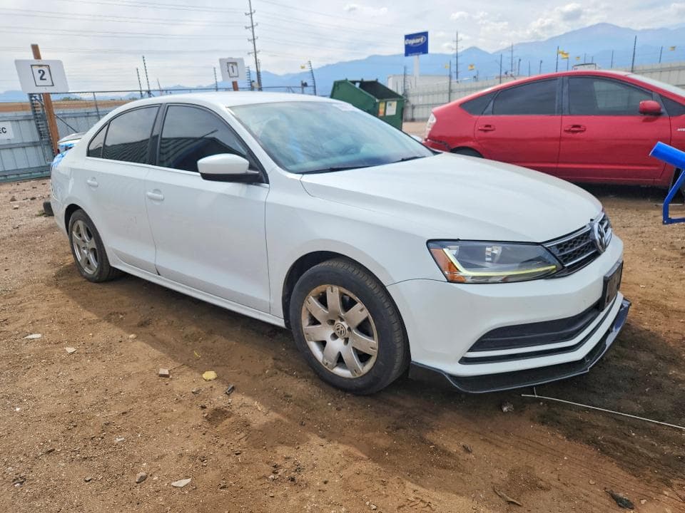 2017 VOLKSWAGEN JETTA S 4