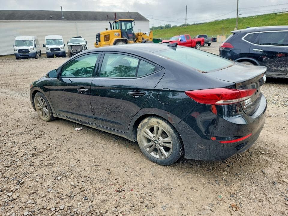 2017 HYUNDAI ELANTRA SE 2
