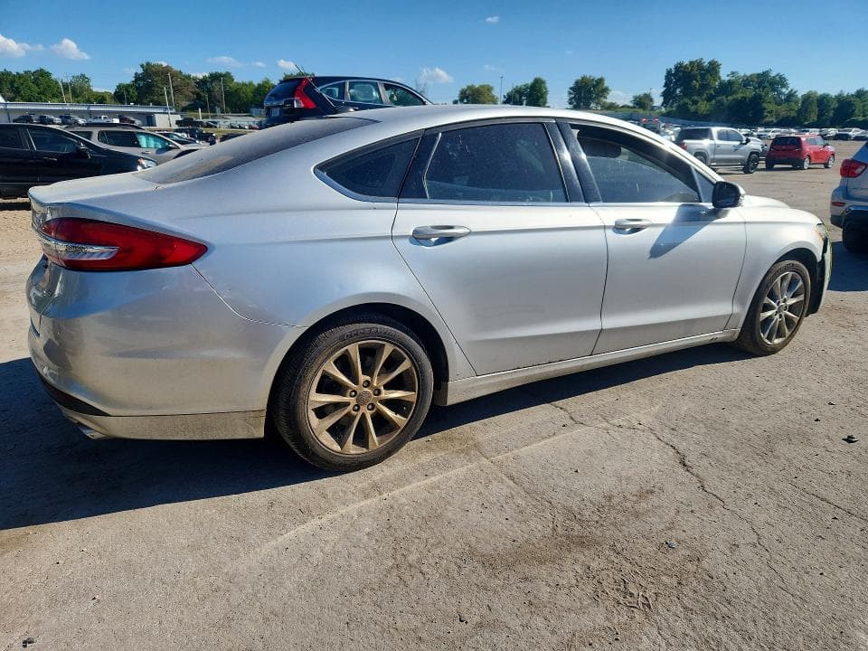 2017 FORD FUSION SE 3