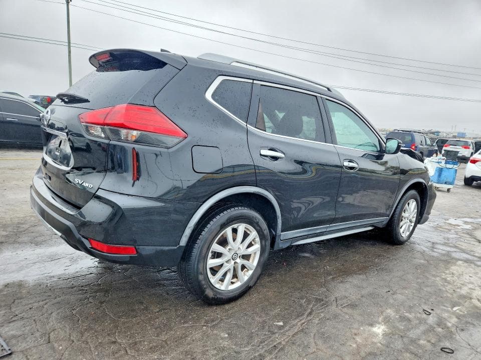 2017 NISSAN ROGUE SV 3