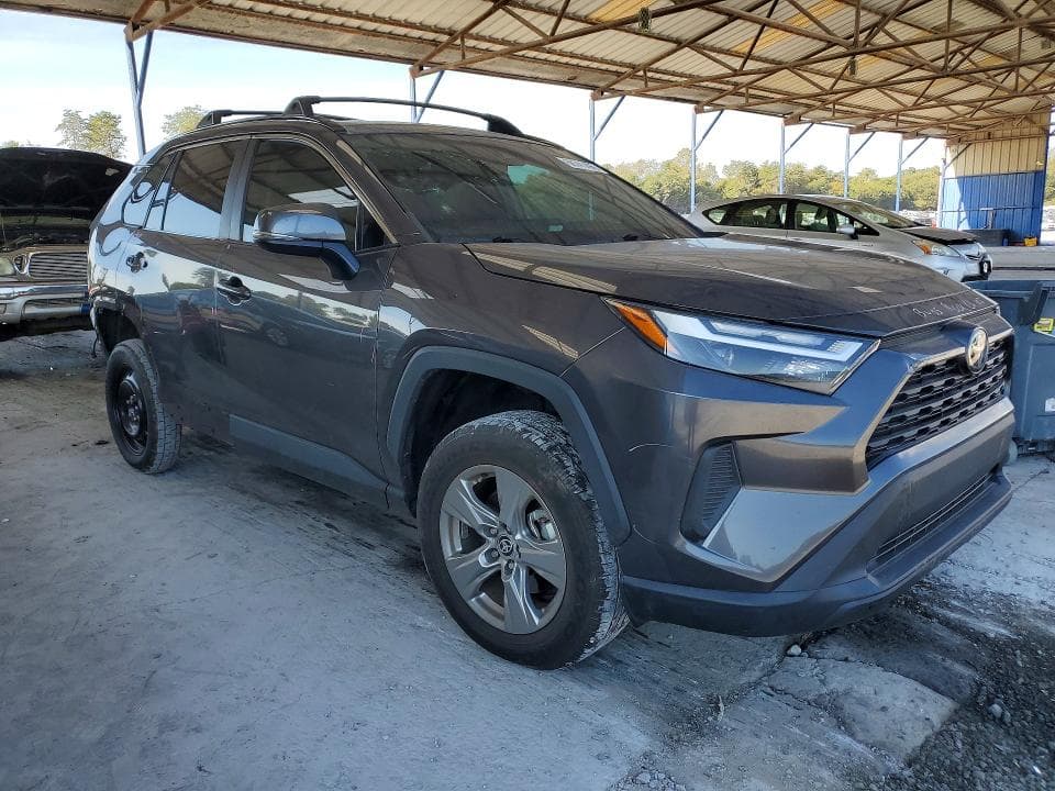 2023 TOYOTA RAV4 XLE 4