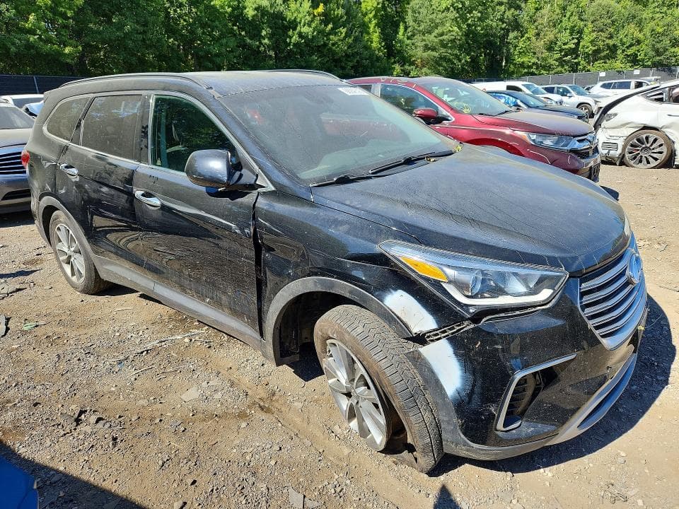2017 HYUNDAI SANTA FE SE 4