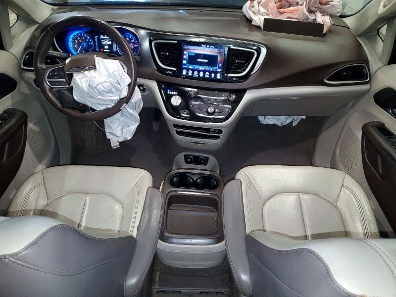 2017 CHRYSLER PACIFICA TOURING L 8