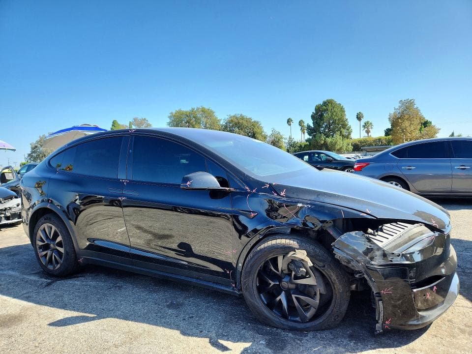 2023 TESLA MODEL X 4