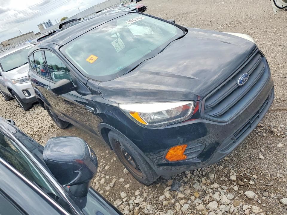 2017 FORD ESCAPE S 4