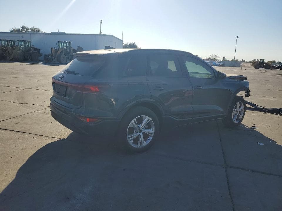 2025 AUDI Q6 E-TRON PREMIUM PLUS 3