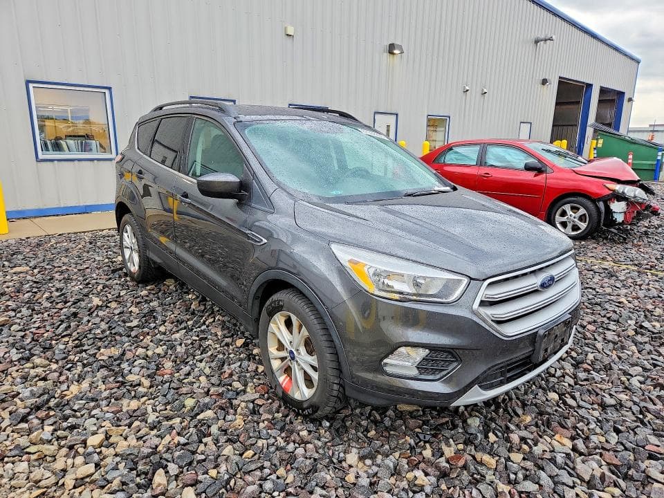 2018 FORD ESCAPE SE 4