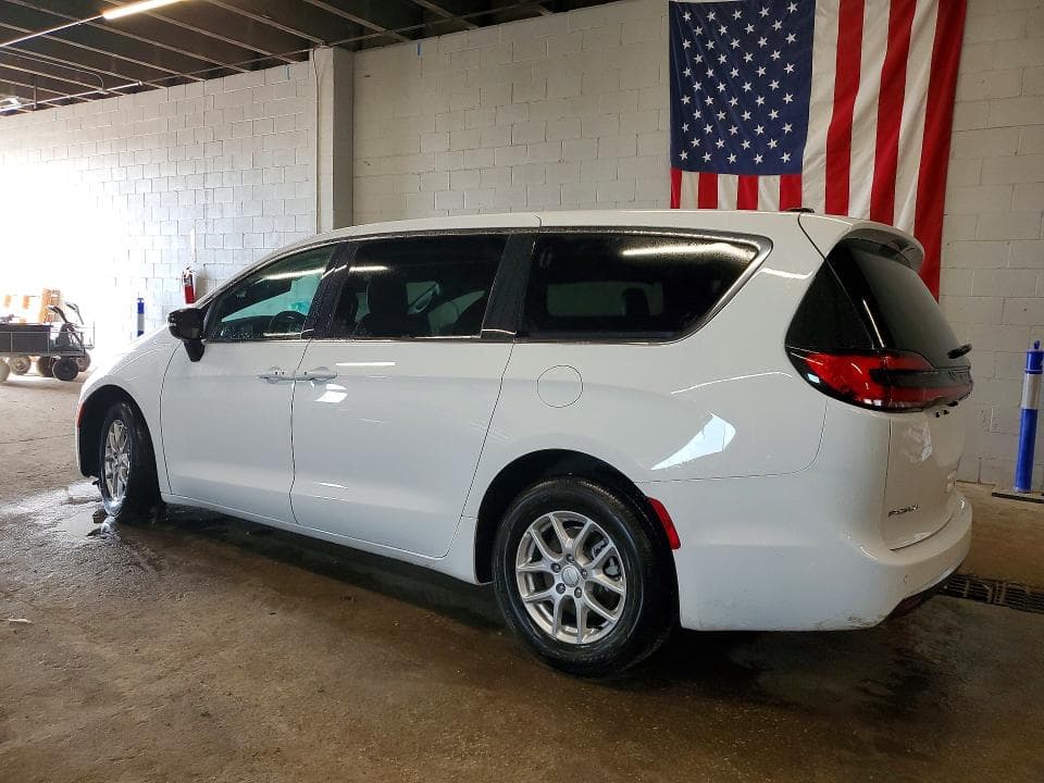 2027 CHRYSLER PACIFICA SELECT 2