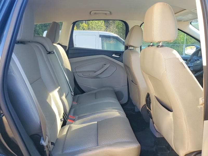 2017 FORD ESCAPE SE 11