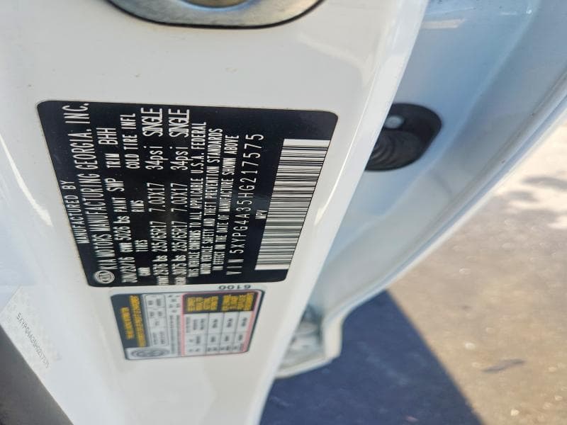 2017 KIA SORENTO LX 13