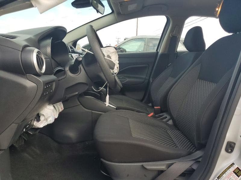2020 NISSAN VERSA S 7