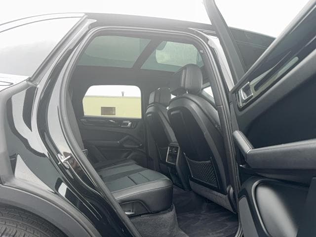 2020 PORSCHE CAYENNE 6
