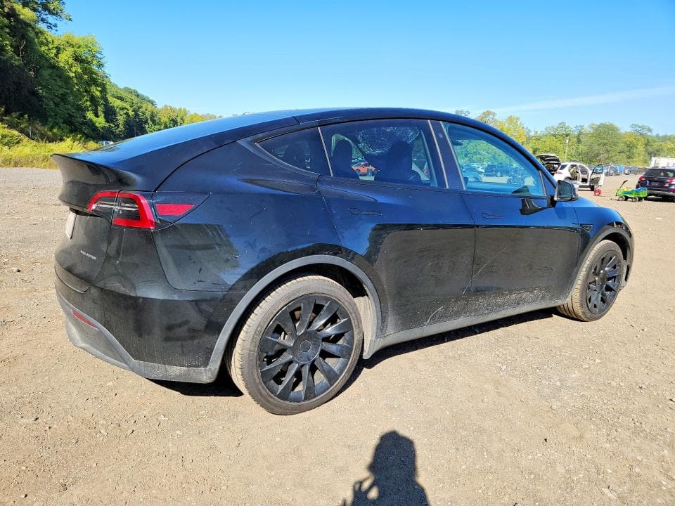 2023 TESLA MODEL Y 3