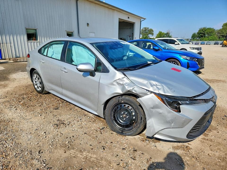 2025 TOYOTA COROLLA LE 4