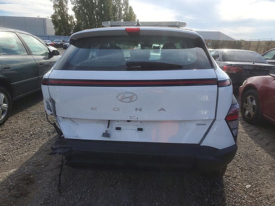 2025 HYUNDAI KONA SE 6