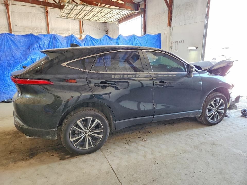 2022 TOYOTA VENZA LE 3