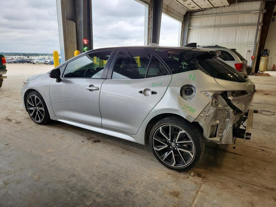 2022 TOYOTA COROLLA XSE 2