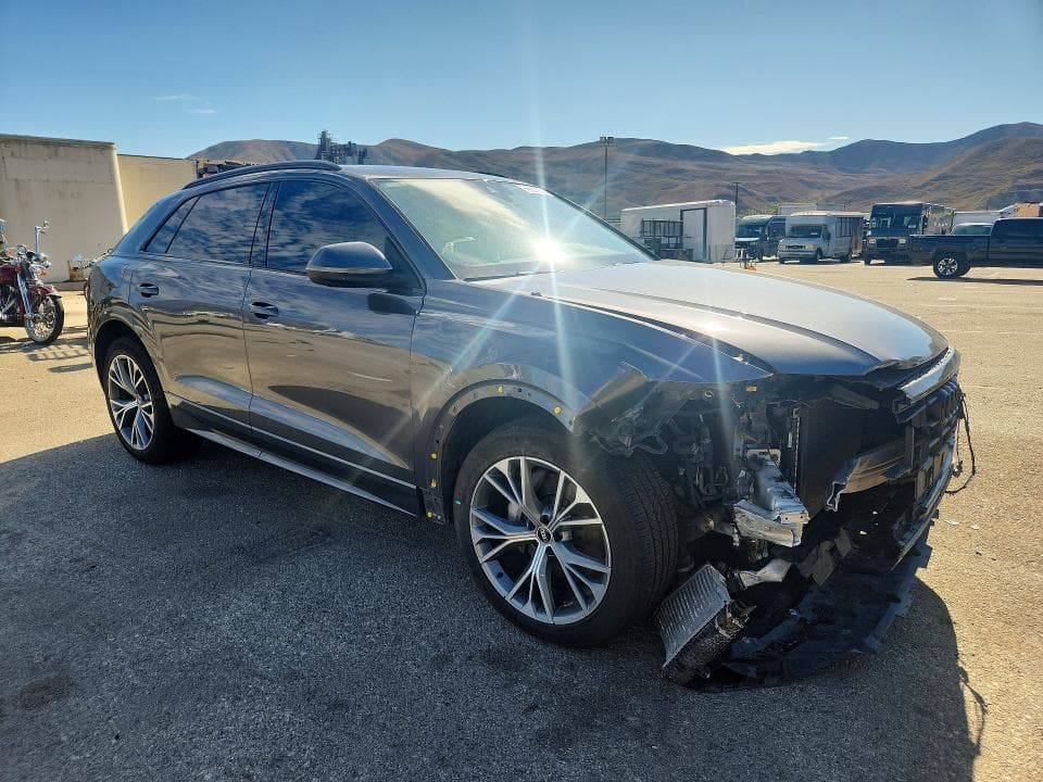 2021 AUDI Q8 PREMIUM 4