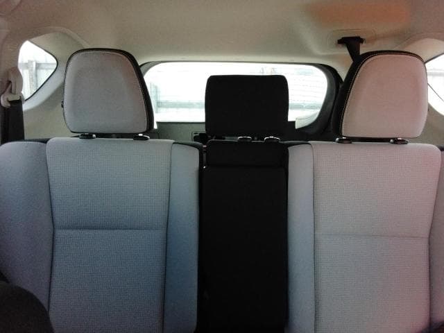 2017 TOYOTA RAV4 XLE 10