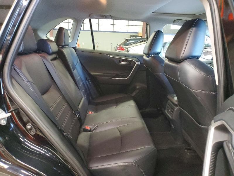 2019 TOYOTA RAV4 LIMITED 11