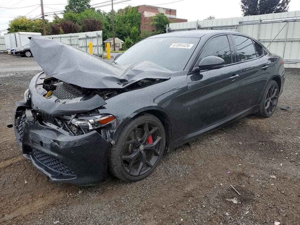 2018 ALFA ROMEO GIULIA TI Q4
