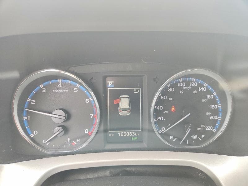 2017 TOYOTA RAV4 XLE 9