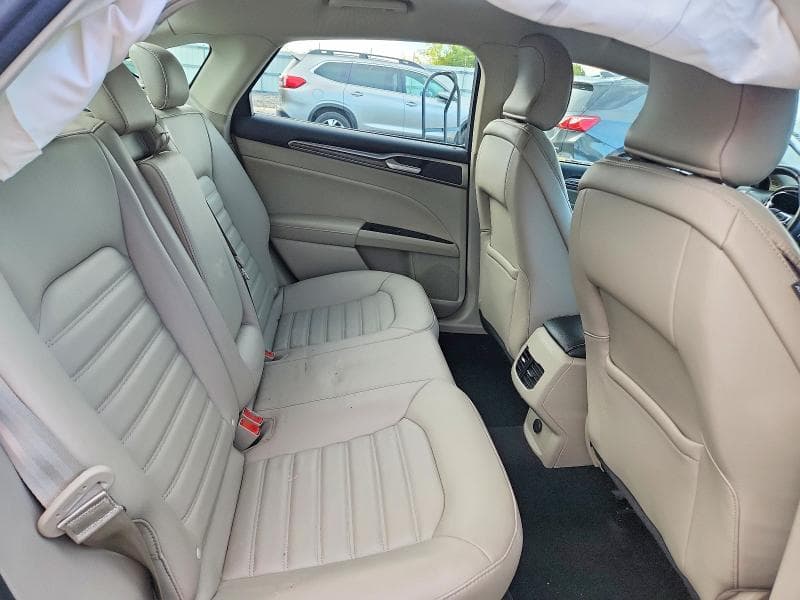 2017 FORD FUSION SE 10