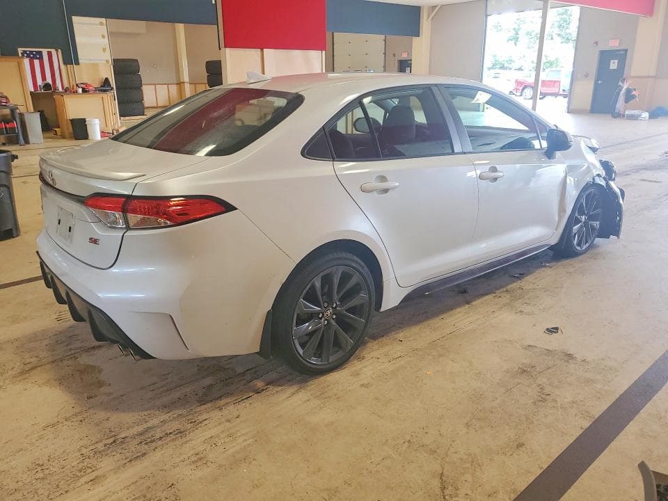 2023 TOYOTA COROLLA SE 3