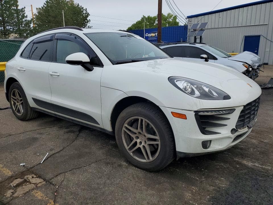 2018 PORSCHE MACAN 4