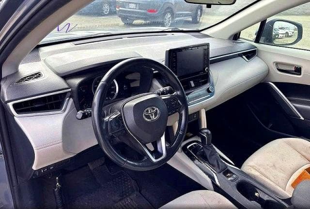 2022 TOYOTA COROLLA CROSS LE 9