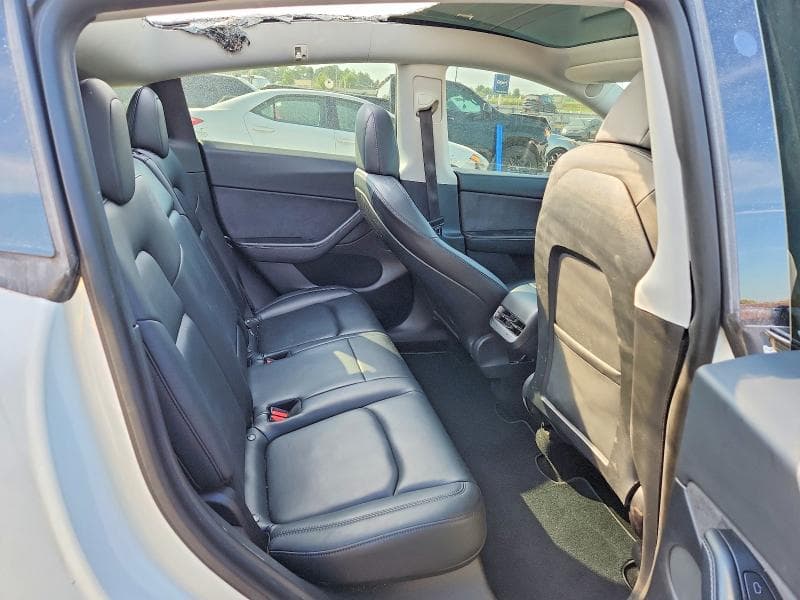 2021 TESLA MODEL Y 10