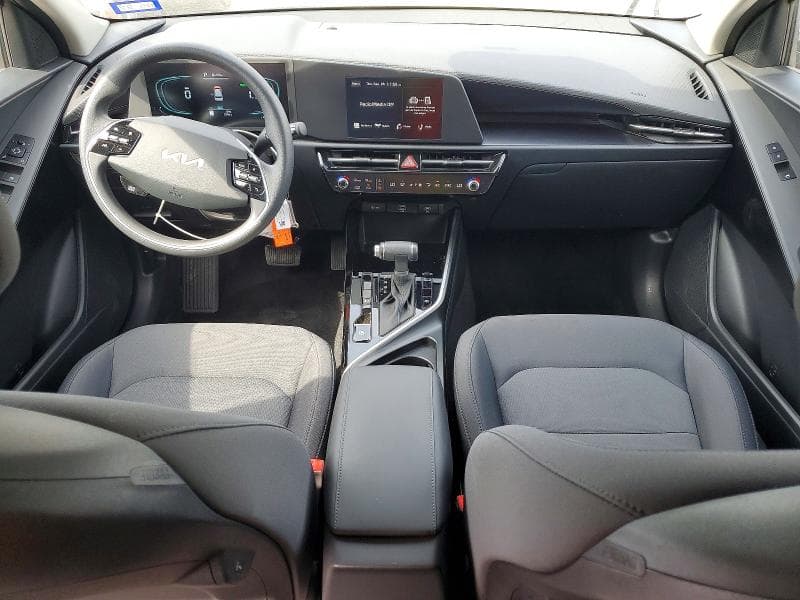 2026 KIA NIRO LX 8