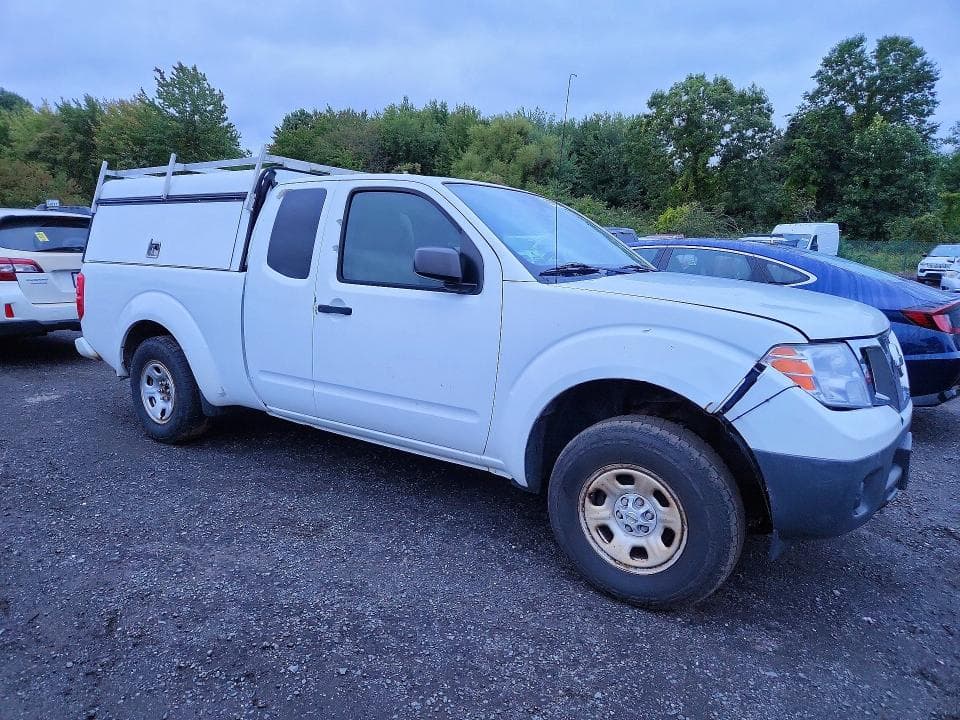 2017 NISSAN FRONTIER S 4
