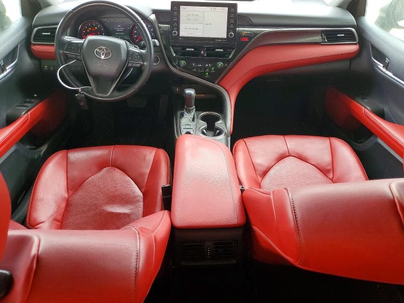 2021 TOYOTA CAMRY XSE 8