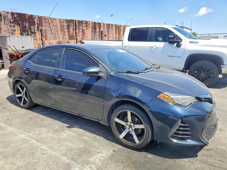 2017 TOYOTA COROLLA LE 4