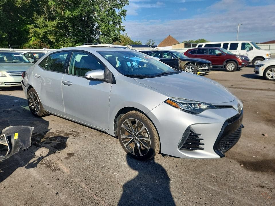 2018 TOYOTA COROLLA SE 4
