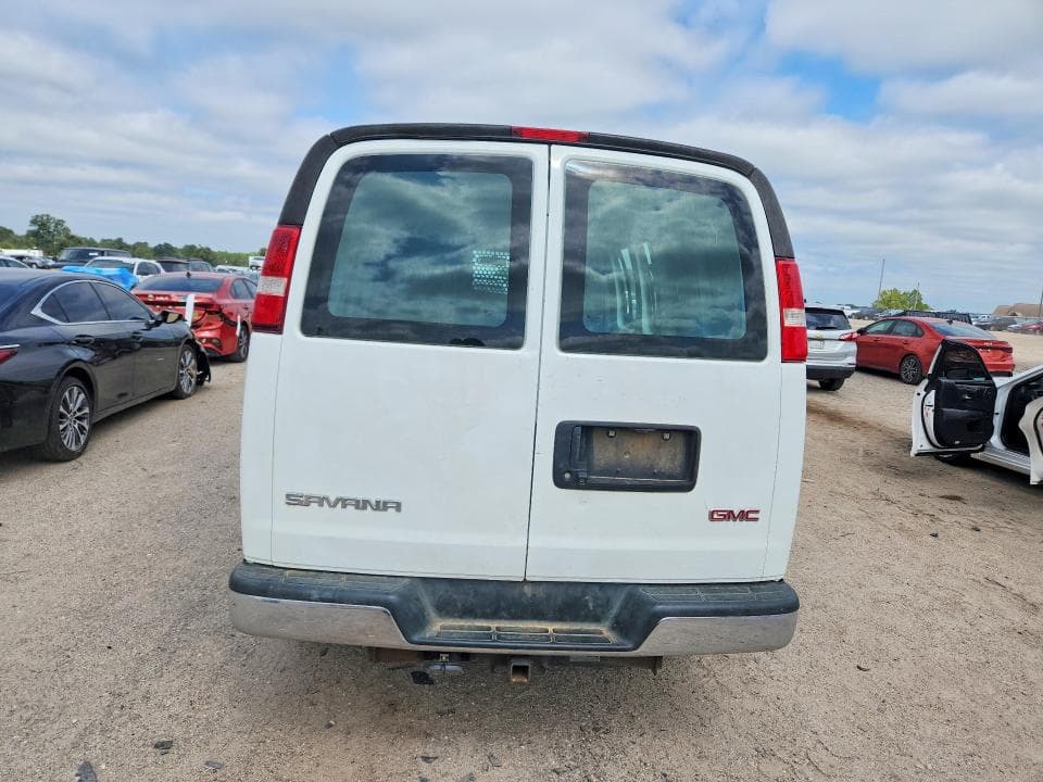 2020 GMC SAVANA G2500 6