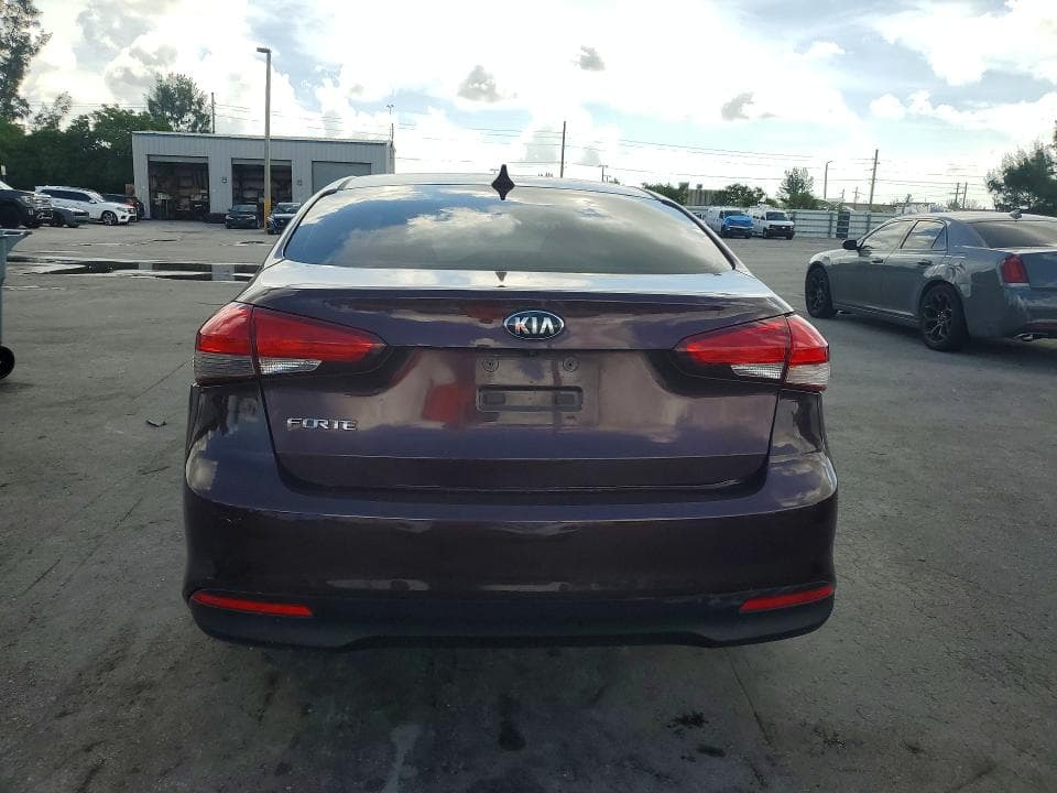 2017 KIA FORTE LX 6