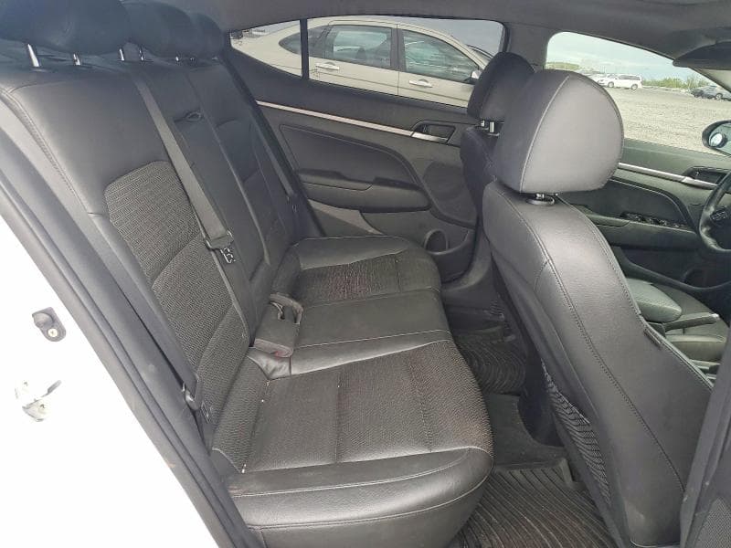 2020 HYUNDAI ELANTRA SEL 10