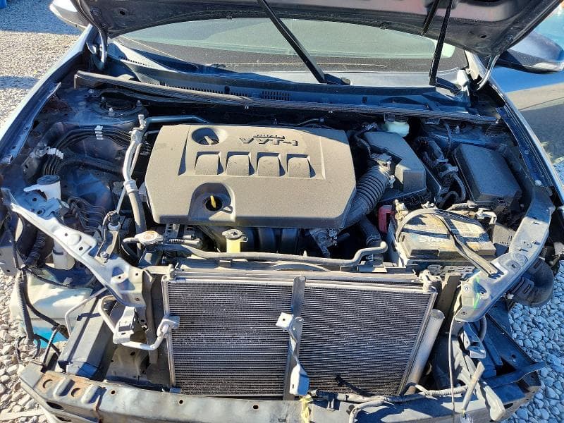 2017 TOYOTA COROLLA SE 11