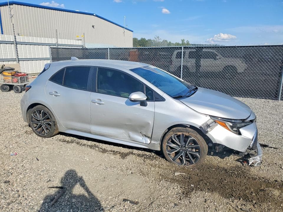 2019 TOYOTA COROLLA HATCHBACK XSE 4