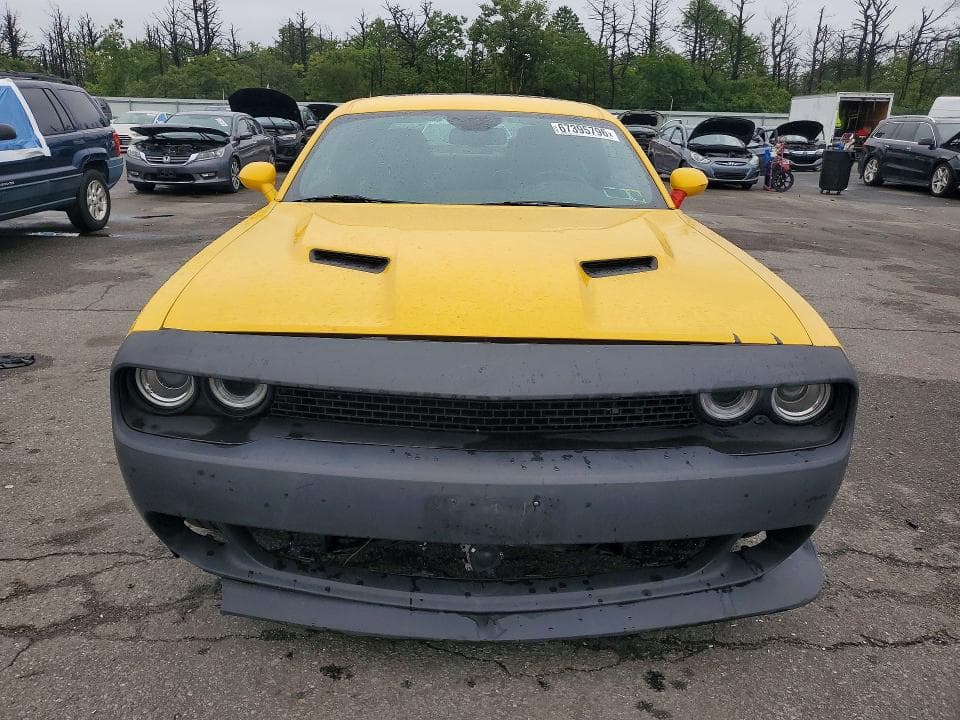 2017 DODGE CHALLENGER SXT 5