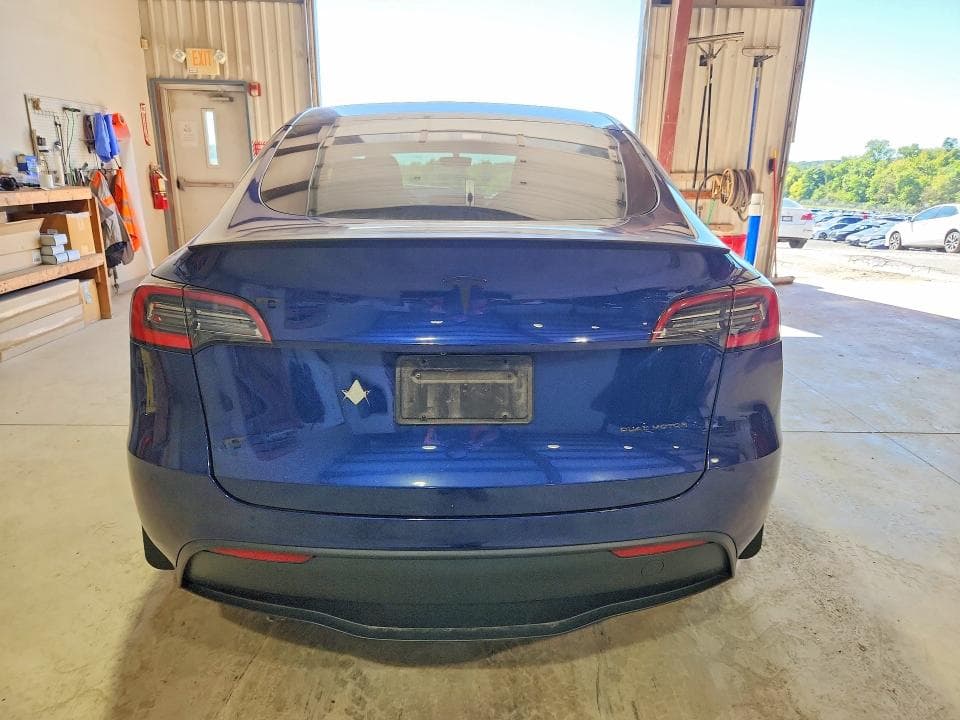 2021 TESLA MODEL Y 6