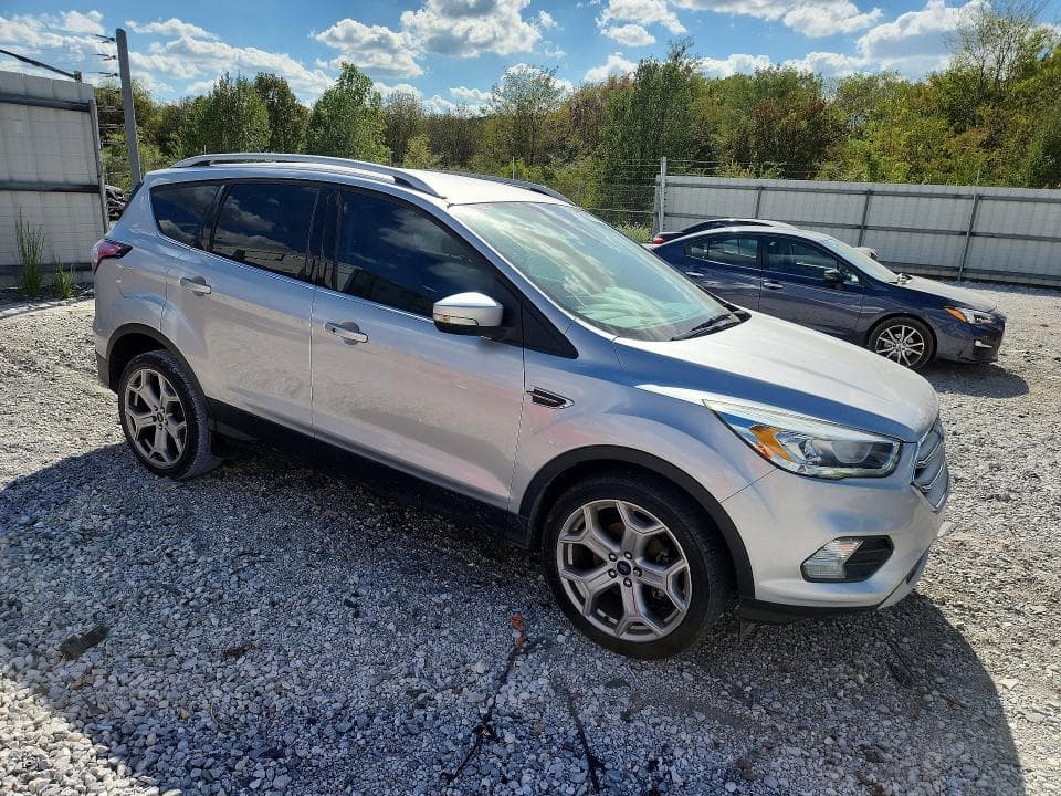 2017 FORD ESCAPE TITANIUM 4